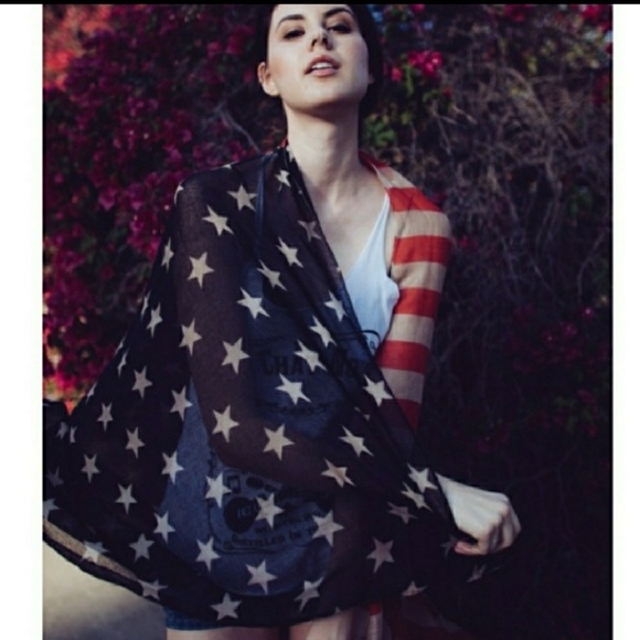 Vintage American Flag Infinity Scarf - Picture 2 of 3